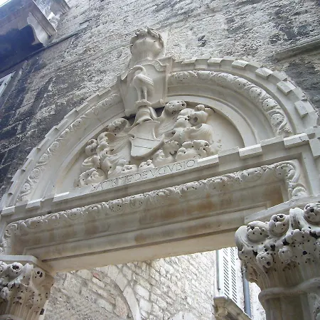 Square Piazza Konukevi Split